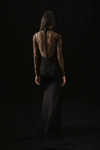 Alter Ego in Obsidian Dentelle