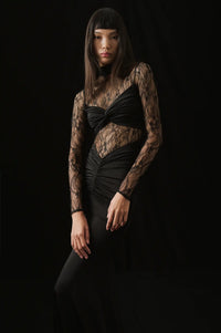 Alter Ego in Obsidian Dentelle