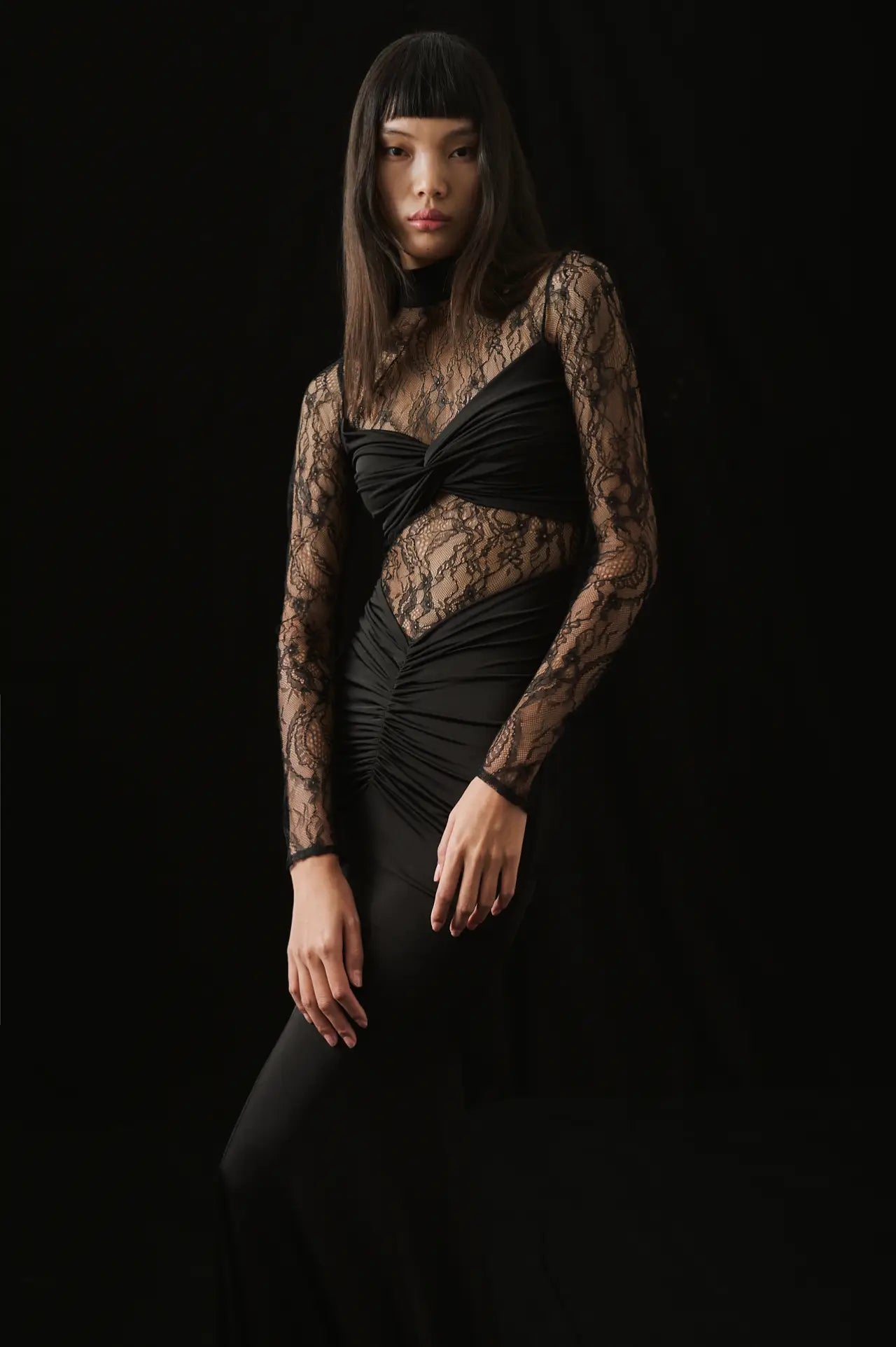 Alter Ego in Obsidian Dentelle