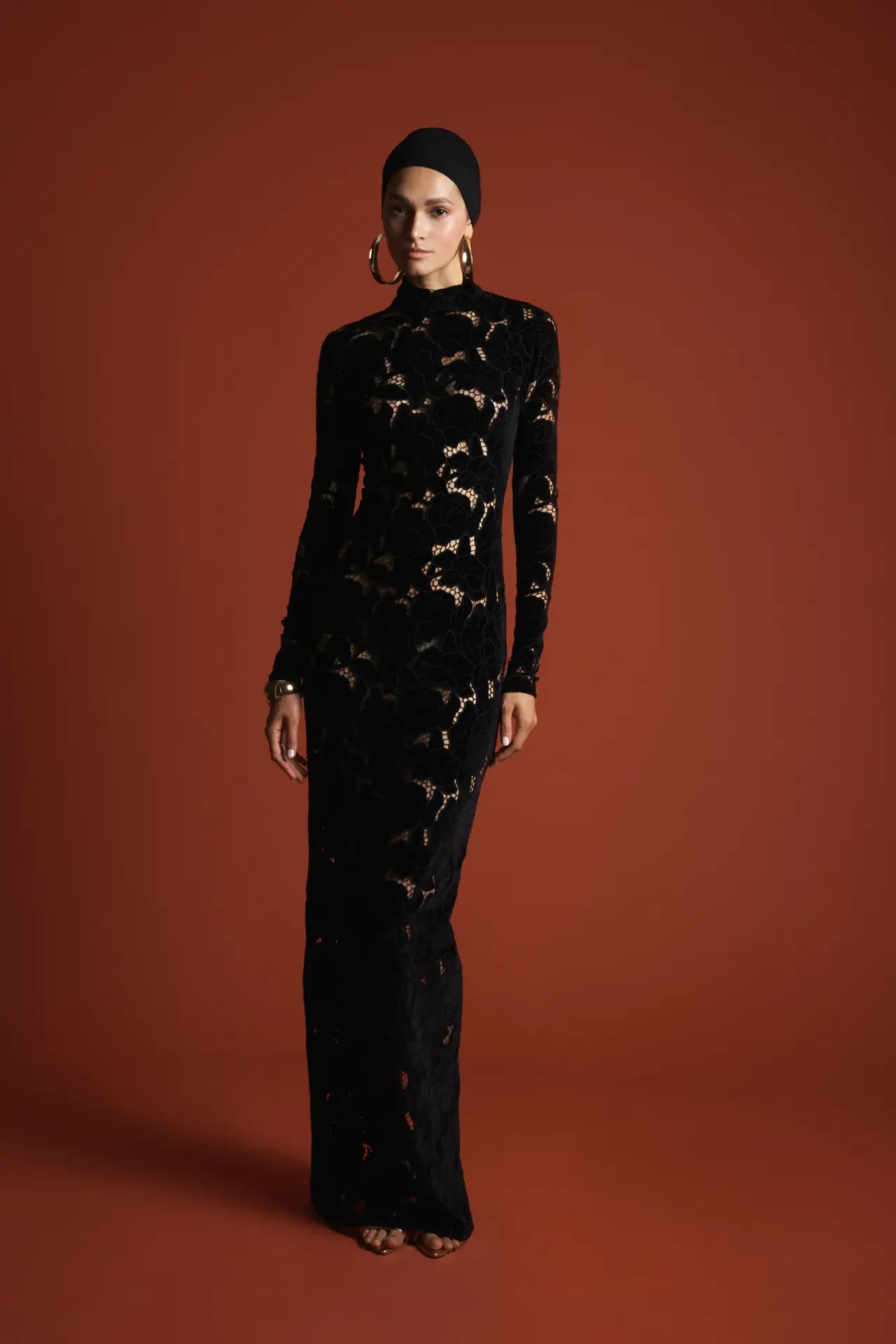 Natalie in Narcisse Noir
