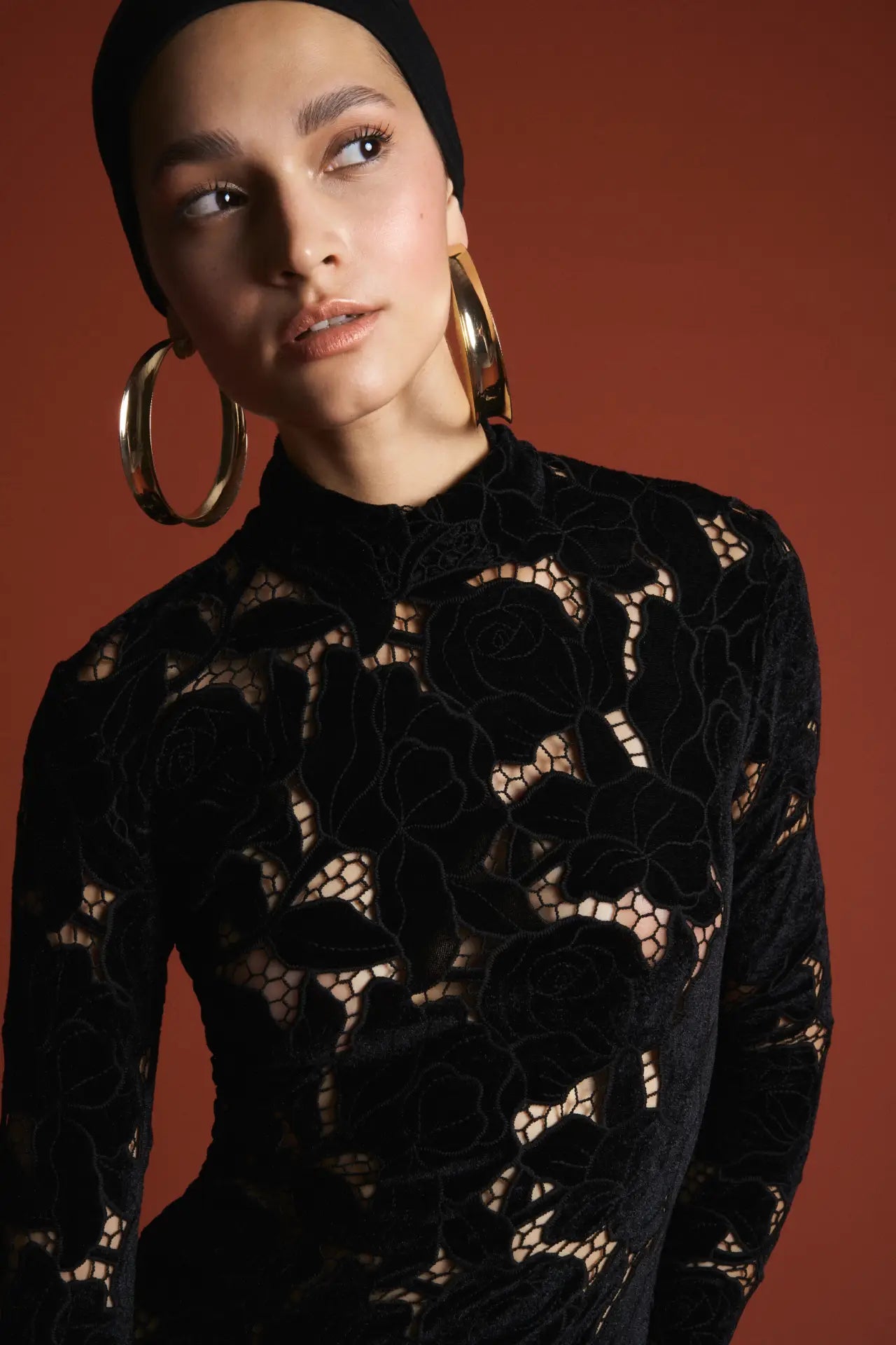 Natalie in Narcisse Noir